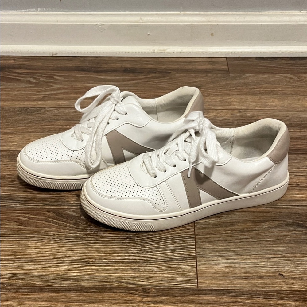 Mia Women's White and Tan Sneakers